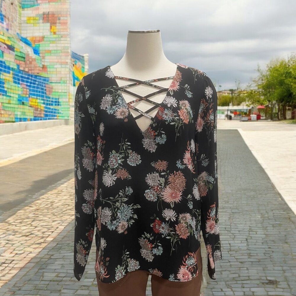 Forever 21 Floral Crisscross V-Neck Blouse L Boho Chic Casual Cottagecore Trendy